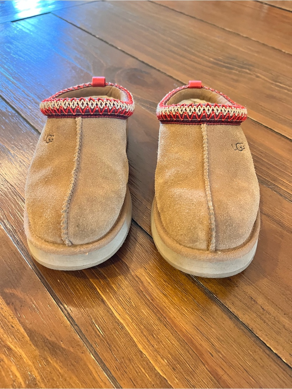 UGG Kids Chestnut Suede Slip-On Clogs with Red Trim Accent Sz 3